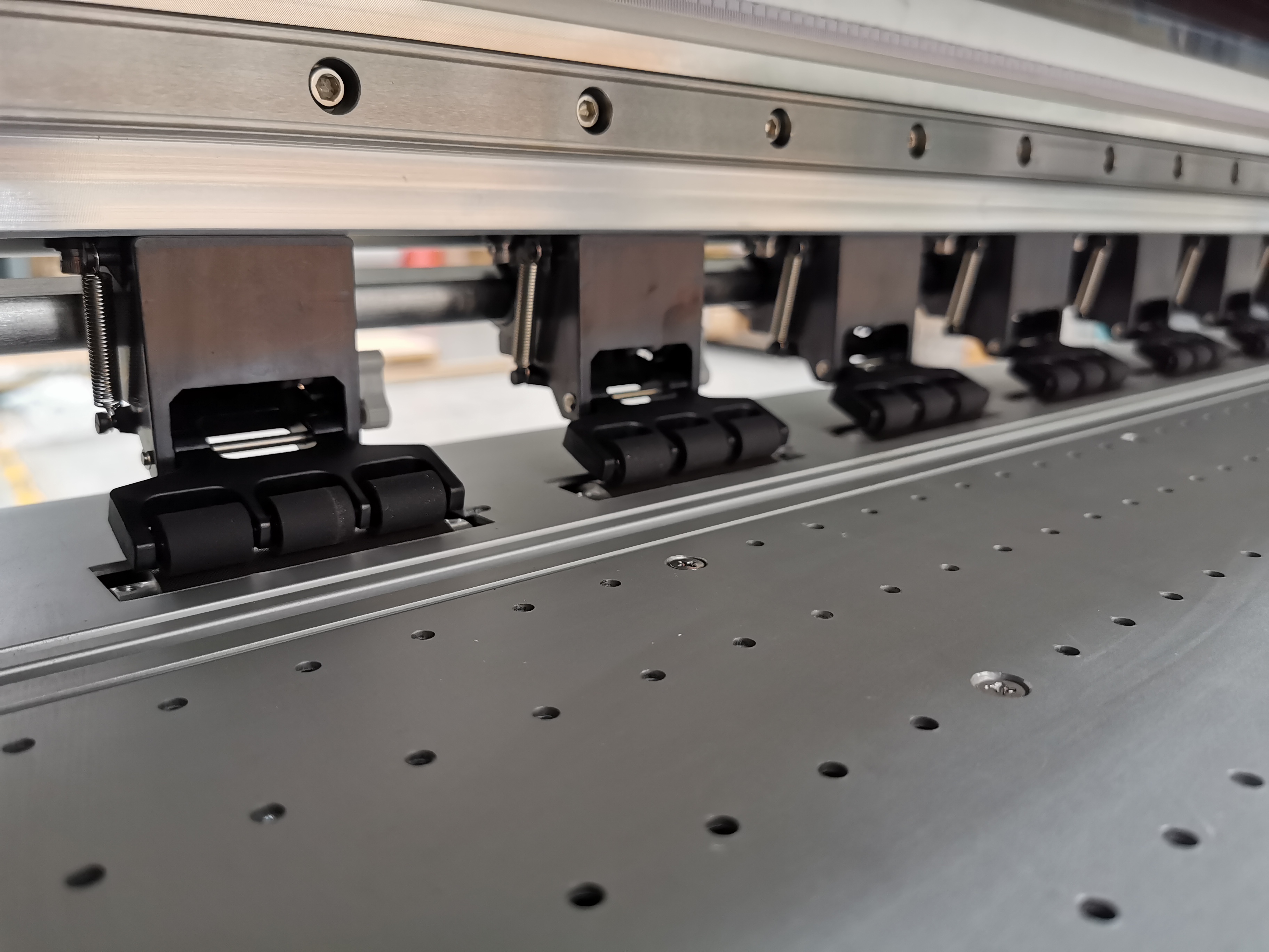 G1632+ Eco Solvent Baskı Makinesi