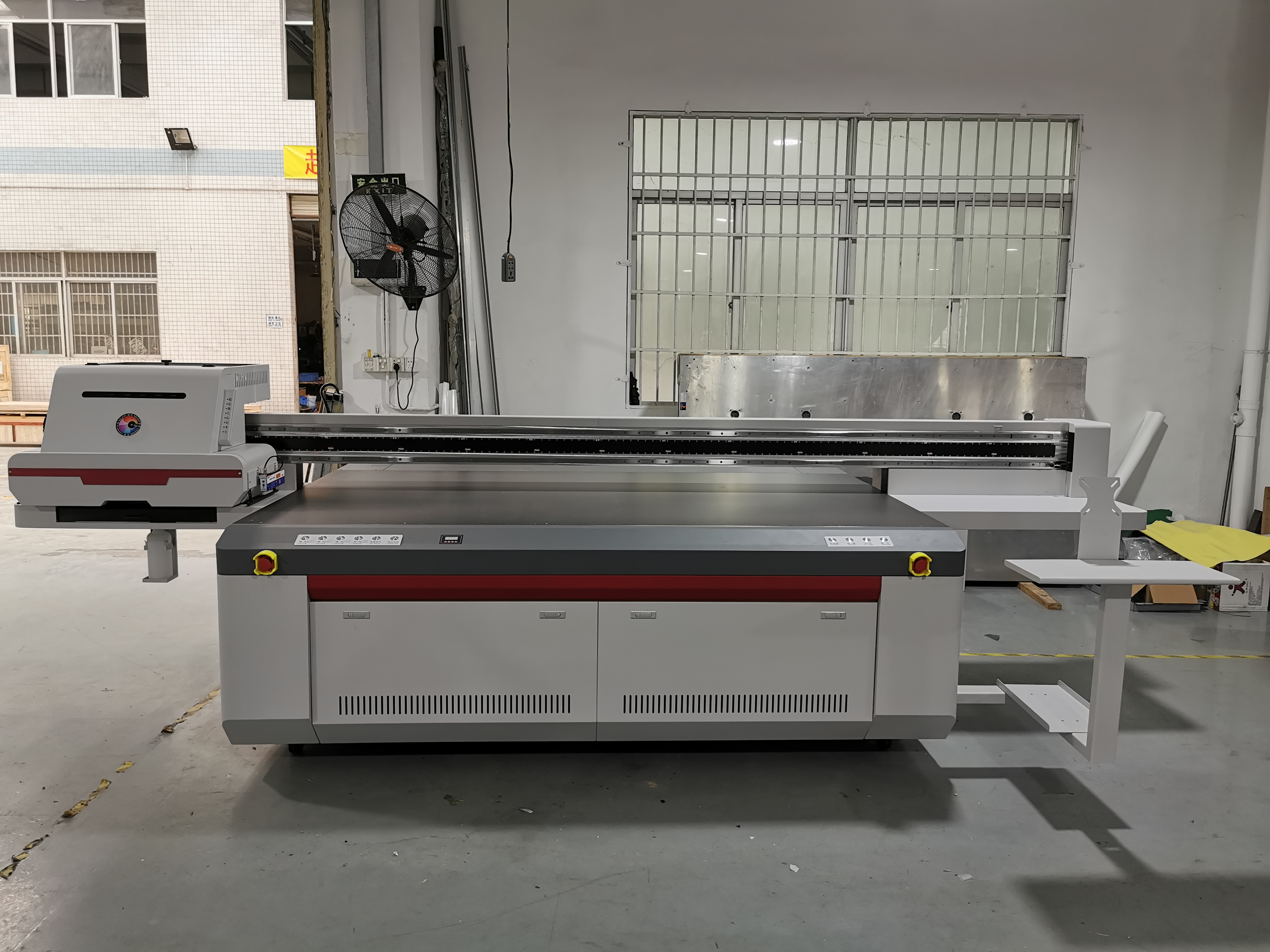 G2513 Flatbed UV Baskı Makinesi